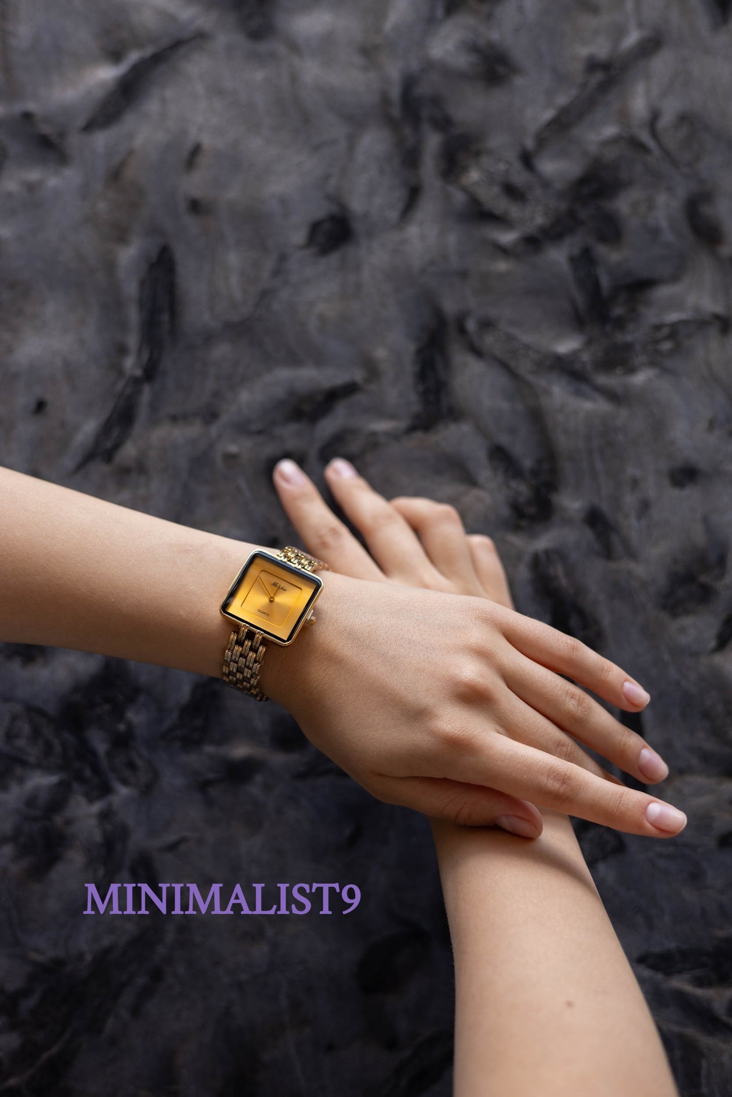 Quartz watch with minimalist design for women. Classic watch.