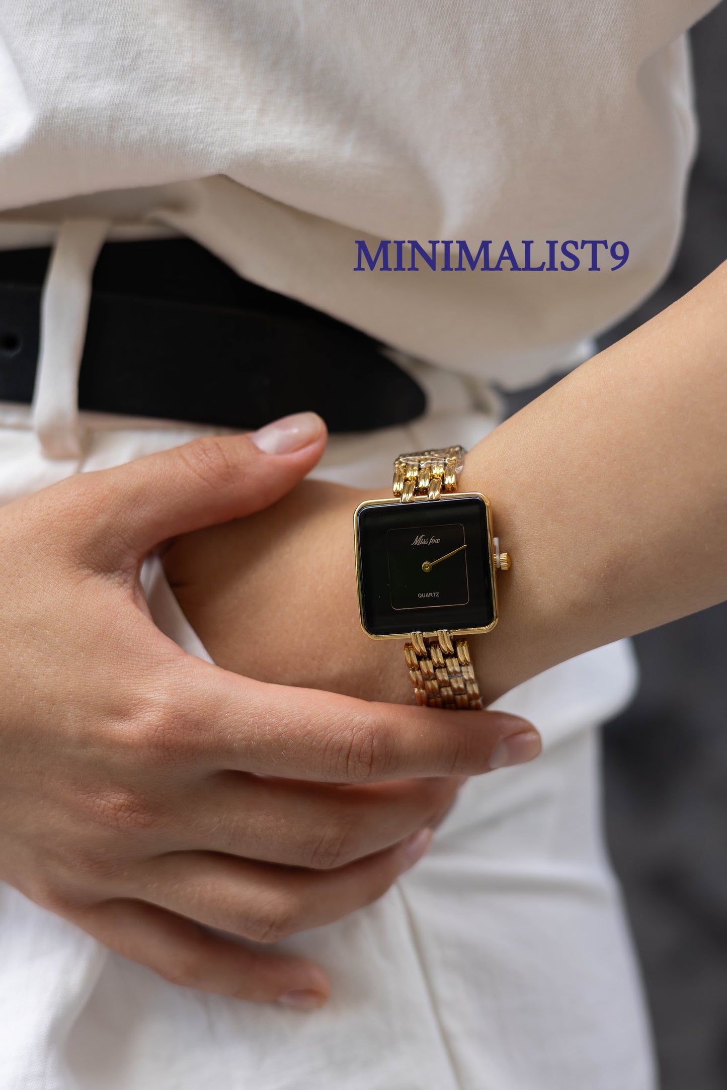 Quartz watch with minimalist design for women. Classic watch.